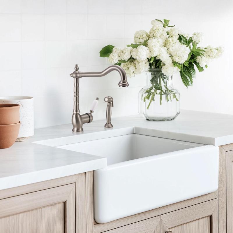 PB Nostalgische keukenkraan met separate uittrekbare handdouche RVS