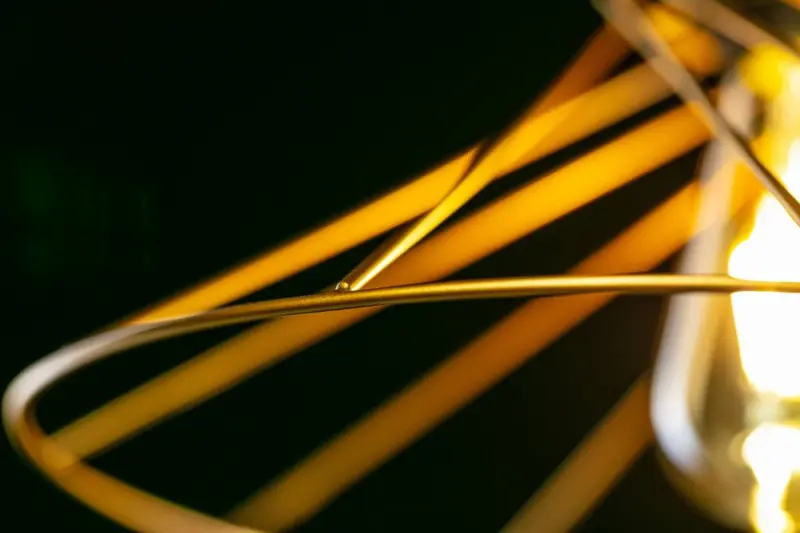 Decor Tilia moderne gouden decoratieve draadhanglamp 7863