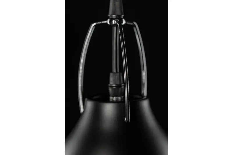 Decor Orient conisch metalen hanglamp zwart met contrasterende witte binnenkant 4475