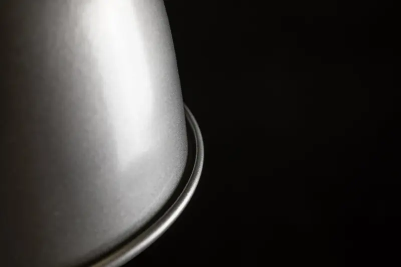 Decor Zenit metalen koepelvormige grijze hanglamp met metallic afwerking 4895