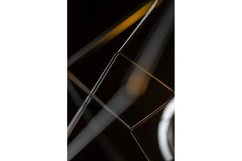 Decor Rosa zwarte geometrische hanglamp bestaande uit 2 zwarte kubussen 3437