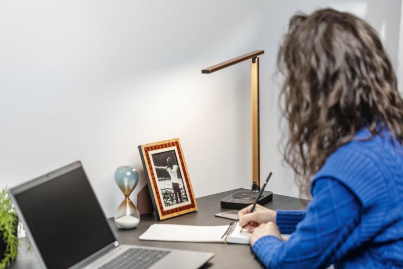 Decor Bureau lamp Bressi 8W 450lm AC220-240V 3-CCT Draadloos Opladen USB PF>0 5 RA>80 Zwart / Goud 1208962479