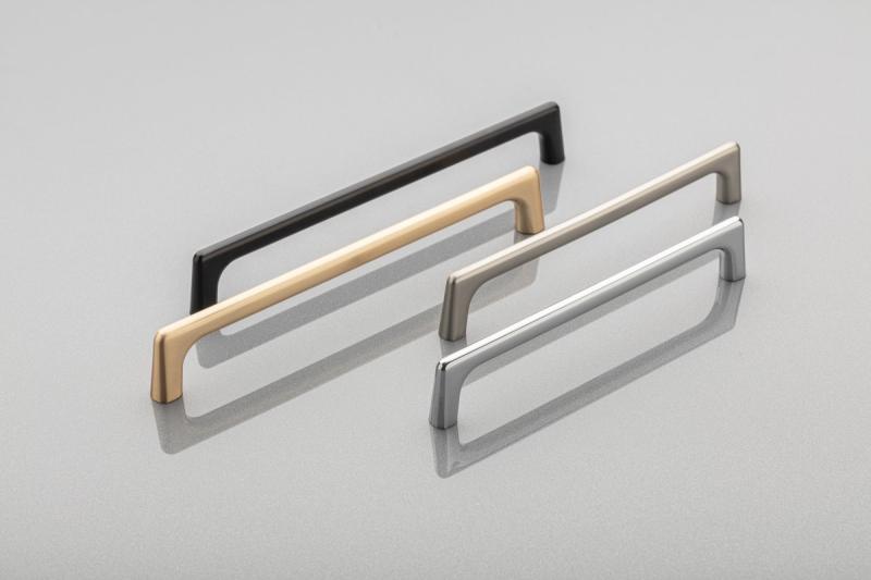 OCTAVIO zamak handle, C=192 mm, inox - brushed steel 1208966171