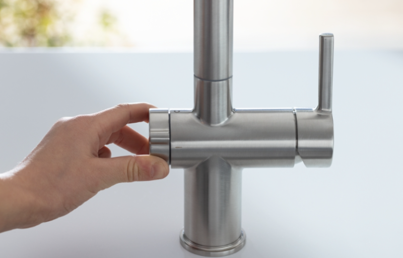 Franke Active Twist Eenhendel Mengkraan RVS met Uittrekbare Uitloop en Geïntegreerde Waste Bediening 115.0653.505