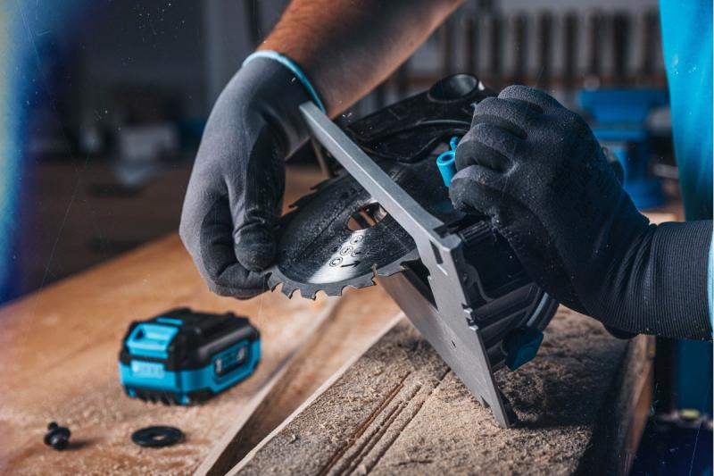 HÖGERT accu cirkelzaag, 18V, zonder accu, stofzuigeraansluiting