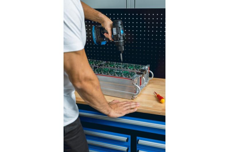 HÖGERT accuboormachine 18V, set met accu, oplader, bithouder, borenmagazijn