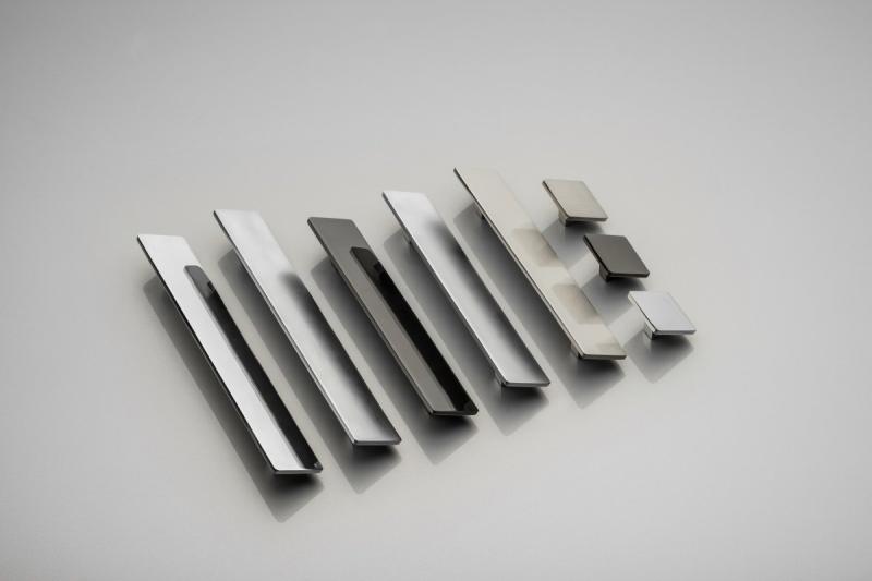 Zamak handgreep HILL Vorm kunst C=128mm zwart chroom