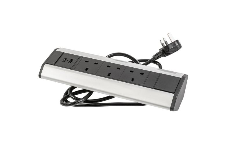 Bureau verlengkabel met hoekige 3x UK stopcontacten, 2x USB 2.1A 5V (zilver) ZONDER LOGO