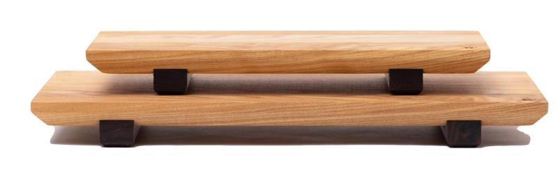 Woodsea Sushi S - Essenhouten Sushiplank met walnotenhouten pootjes 30x12 cm 1208971584