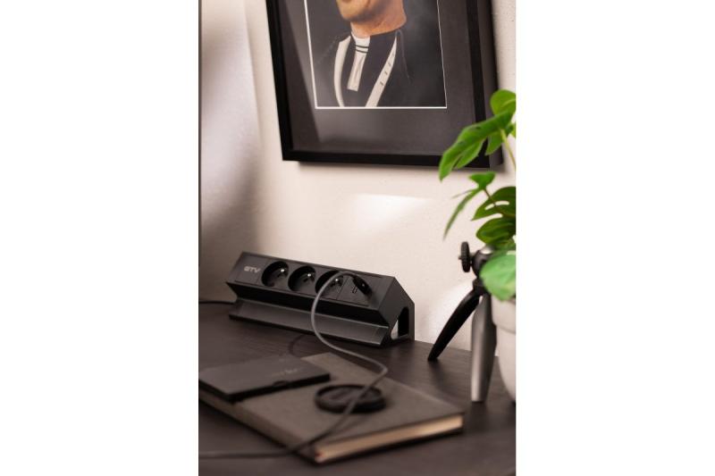 Basco meubelaansluiting, 3 x geaarde stopcontact, USB A+C, 1,5m kabel, zwart met montage