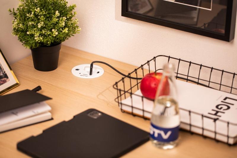 Meubelsok RONDO, 1xSHUKO, 1xUSB-A, 2xUSB-C, HDMI, RJ45 kabel 1,5 m, wit