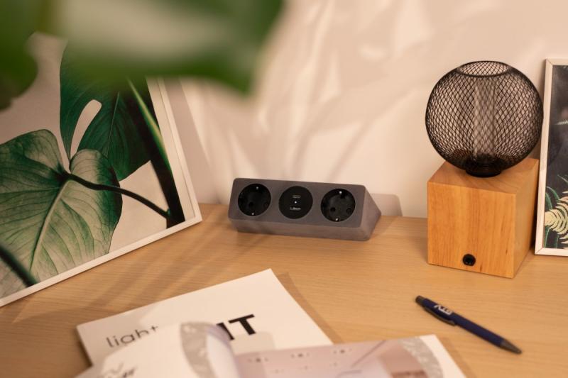 Meubelstopcontact SOFITO, 2xSHUKO, USB A+C, kabel 1,5 m, grijze flock