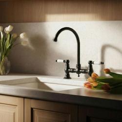 Aquanello Heritage Manor Klassieke Keuken Nostalgische Brug Keukenkraan Zwart met Witte Hendel en Ronde Uitlop BL-0011-HM