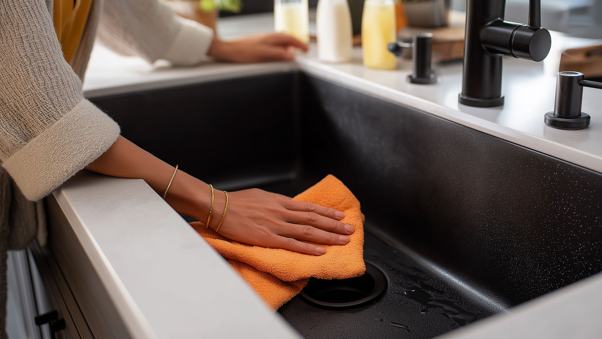 39_nl_media-1_how-to-clean-a-black-sink-02.jpg